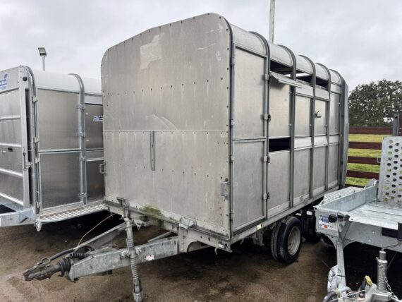2011 Ifor Williams DP120 10' Livestock Trailer With Sheep Decks