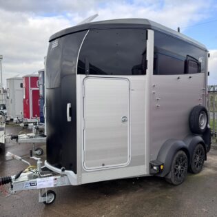 Ifor Williams HBX506 Black Horse Trailer with Alloy Wheels