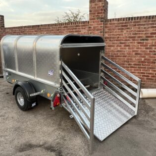 Ifor Williams P7E Unbraked Livestock Trailer