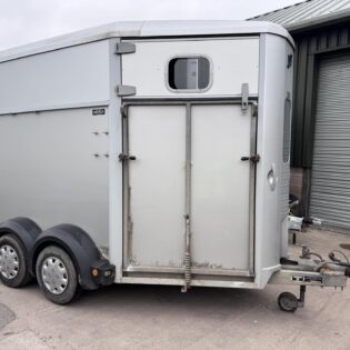 Second Hand 2010 Ifor Williams HB511 Horse Trailer in Silver