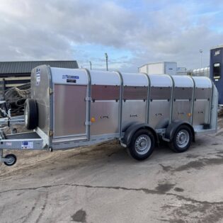 Ifor Williams TA5 12 x 4 Sheep/Calf Livestock Trailer
