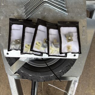 Jockey Wheel Repair Re Thread Kit Bradley HU12 & Knott KFG35 Couplings PACK OF 10 PARTCODE: TUER205